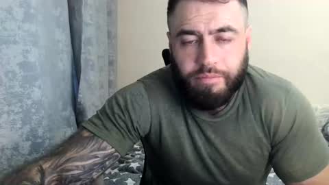 Snapshot of aaron_royal chatting on 12, 6, 2026 Davin tayl online show from 12, 6, 2026