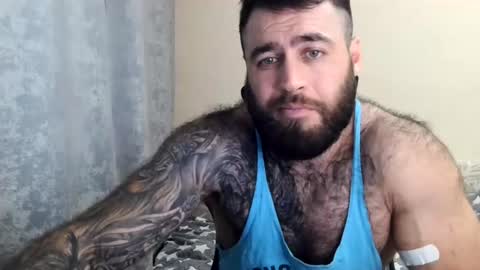Snapshot of aaron_royal chatting on 17, 6, 2026 Davin tayl online show from 17, 6, 2026