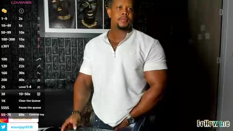 Aaron online show from 28, 9, 2025