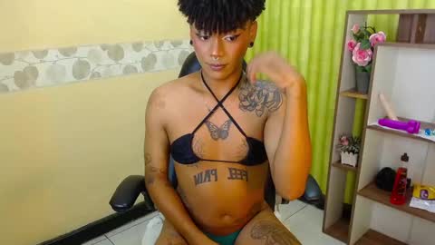 Snapshot of aaronbakers chatting on 11, 1, 2025 im NiallDun online show from 11, 1, 2025