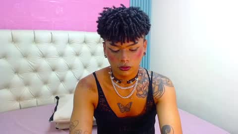 Snapshot of aaronbakers chatting on 17, 1, 2025 im NiallDun online show from 17, 1, 2025