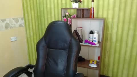 Snapshot of aaronbakers chatting on 17, 2, 2025 im NiallDun online show from 17, 2, 2025