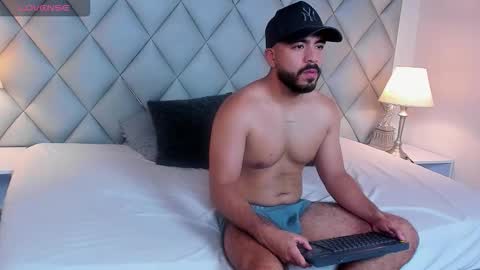 Aaron Vegaa online show from 15, 1, 2026