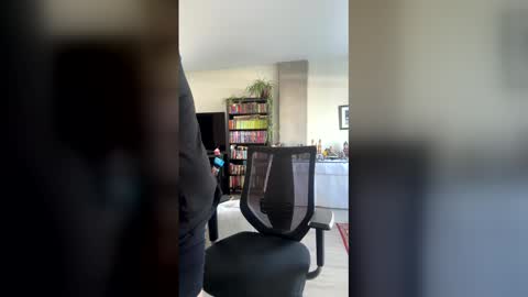 Snapshot of aarosteev chatting on 16, 12, 2025 Jason online show from 16, 12, 2025