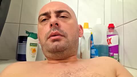 Snapshot of abas1986 chatting on 15, 12, 2025 abas1986 online show from 15, 12, 2025