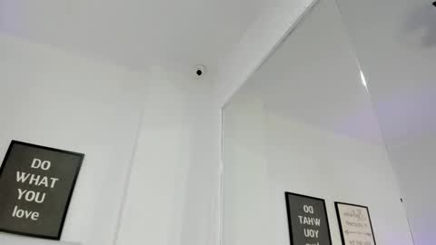 Snapshot of abbey_walker chatting on 16, 12, 2025 abbey_walker online show from 16, 12, 2025