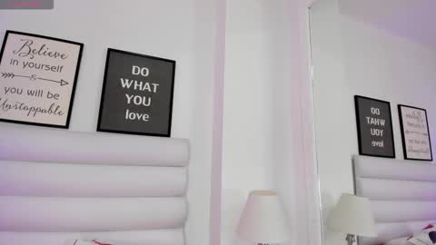 Snapshot of abbey_walker chatting on 4, 2, 2026 abbey_walker online show from 4, 2, 2026