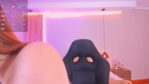 Snapshot of abbieedmond chatting on 6, 11, 2025 Abbie Edmond online show from 6, 11, 2025