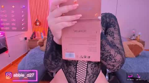 Snapshot of abbieedmond chatting on 15, 12, 2025 Abbie Edmond online show from 15, 12, 2025