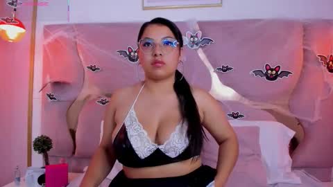 abbiejones_ online show from 17, 10, 2025