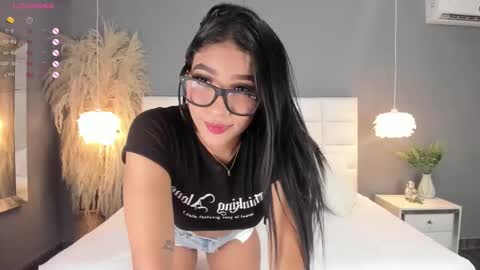 Snapshot of abbiejordan chatting on 28, 11, 2025 Abbie online show from 28, 11, 2025