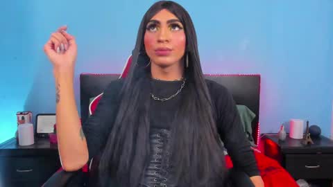 Abbigail Fuster  online show from 23, 12, 2024