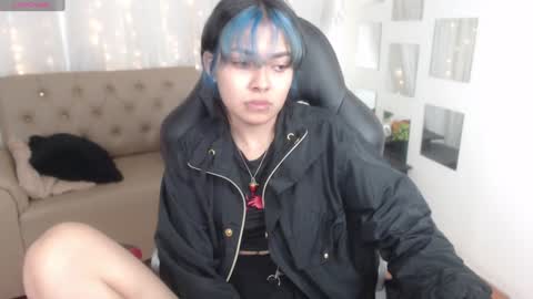 Snapshot of abbiross chatting on 4, 12, 2024 Abbi online show from 4, 12, 2024