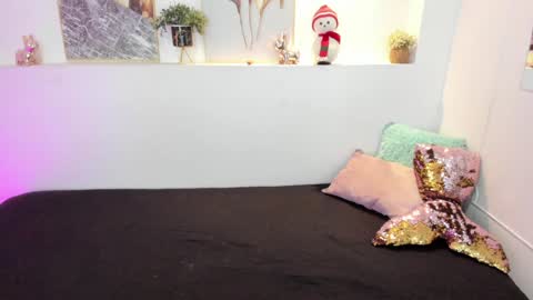 Snapshot of abby_mae_ chatting on 12, 12, 2024 Abby online show from 12, 12, 2024