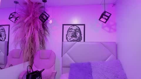 Snapshot of abby_piink chatting on 22, 9, 2025 ABBY online show from 22, 9, 2025