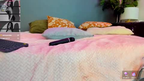 Snapshot of abby_stonee_ chatting on 17, 10, 2025 Abby online show from 17, 10, 2025