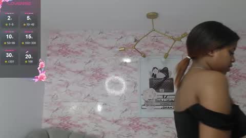Snapshot of abby_t_ chatting on 10, 9, 2025 abby online show from 10, 9, 2025
