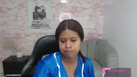 Snapshot of abby_t_ chatting on 27, 9, 2025 abby online show from 27, 9, 2025