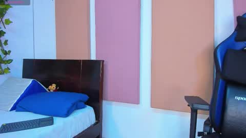 Snapshot of abbyblairs3 chatting on 14, 12, 2025 ---Abby--- online show from 14, 12, 2025