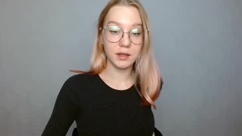 Abby Lovense is active online show from 5, 1, 2025