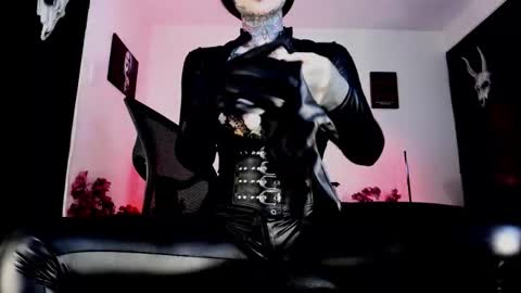 Snapshot of abbypink69 chatting on 19, 11, 2025 Abby online show from 19, 11, 2025