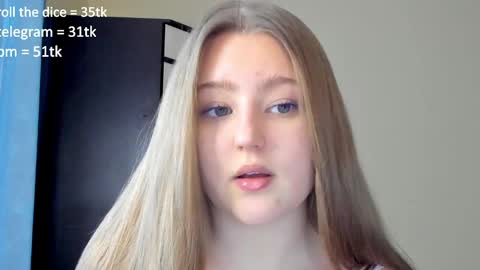 Snapshot of abbywyte chatting on 11, 1, 2025 Abby    Stream at Sat  Sun  Mon  Fri online show from 11, 1, 2025