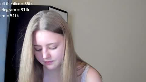 Snapshot of abbywyte chatting on 25, 1, 2025 Abby    Stream at Sat  Sun  Mon  Fri online show from 25, 1, 2025