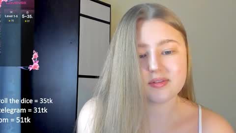 Snapshot of abbywyte chatting on 22, 2, 2025 Abby    Stream at Sat  Sun  Mon  Fri online show from 22, 2, 2025