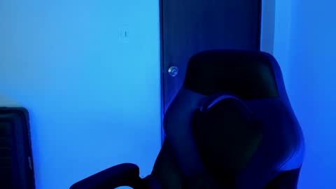 Independence model AbelAsburgo online show from 20, 12, 2024