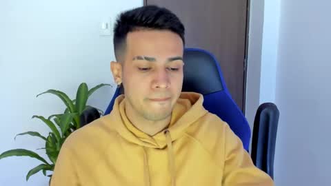 Independence model AbelAsburgo online show from 10, 3, 2025