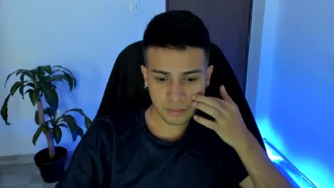 Independence model AbelAsburgo online show from 11, 10, 2025