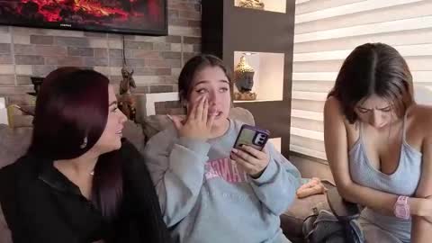 abella_as_ online show from 24, 9, 2025