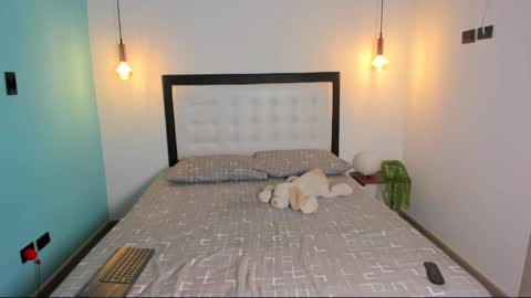  Abella and Kendra  online show from 28, 2, 2025