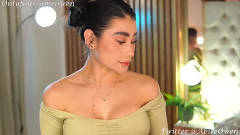 abie_owen online show from 23, 2, 2025