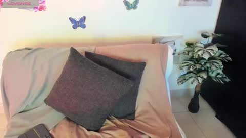 Snapshot of abigail_luna_ chatting on 4, 1, 2025 abi online show from 4, 1, 2025