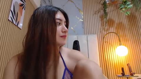 Snapshot of abigailowensss chatting on 11, 10, 2025 abigailowensss online show from 11, 10, 2025