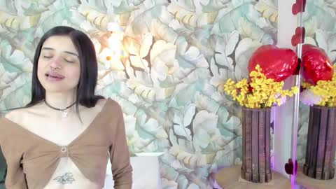 Snapshot of abigailrob chatting on 12, 11, 2025 Abigail online show from 12, 11, 2025