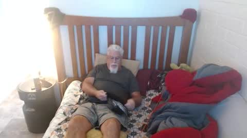 Snapshot of abigspermdonor chatting on 7, 11, 2025 abigspermdonor online show from 7, 11, 2025