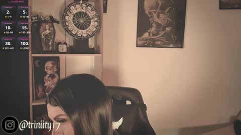 Snapshot of abril__colen chatting on 12, 12, 2024 April online show from 12, 12, 2024