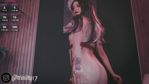 Snapshot of abril__colen chatting on 7, 2, 2025 April online show from 7, 2, 2025