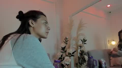 Snapshot of abril_jones10 chatting on 17, 12, 2024 Abril jones online show from 17, 12, 2024