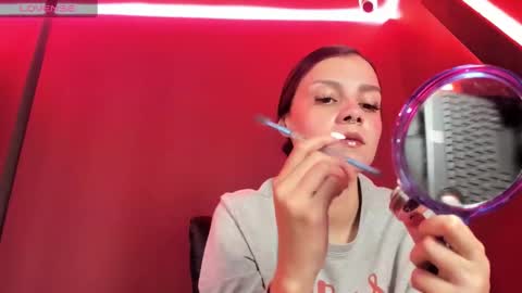 Snapshot of abril_jones10 chatting on 5, 1, 2025 Abril jones online show from 5, 1, 2025