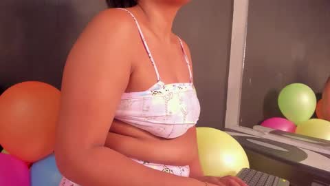 Snapshot of abril_jones10 chatting on 11, 1, 2025 Abril jones online show from 11, 1, 2025