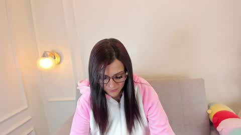 Snapshot of abril_jones10 chatting on 7, 2, 2025 Abril jones online show from 7, 2, 2025