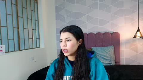 ABRIL MATTHEWS online show from 18, 1, 2025
