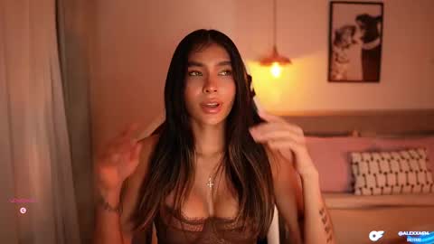 Snapshot of abril_w18 chatting on 7, 1, 2026 My name is Alexa. Please say hello I like to chat with you. If you have requests please use tip online show from 7, 1, 2026