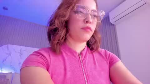 Snapshot of abrilbloom_ chatting on 14, 6, 2026 abril online show from 14, 6, 2026