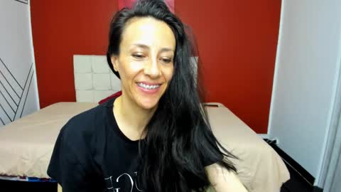 Snapshot of abrillee1 chatting on 29, 12, 2024 ABRIL online show from 29, 12, 2024