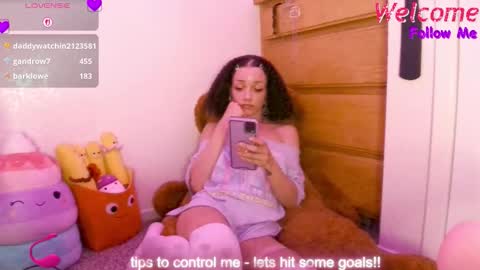 Snapshot of abruisedpeach chatting on 13, 11, 2025 Peach online show from 13, 11, 2025