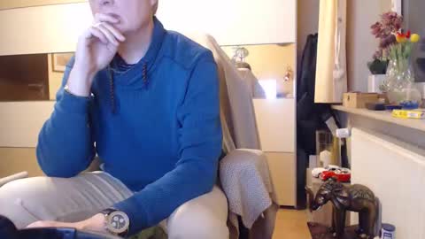 Snapshot of ach471 chatting on 3, 11, 2025 ach471 online show from 3, 11, 2025